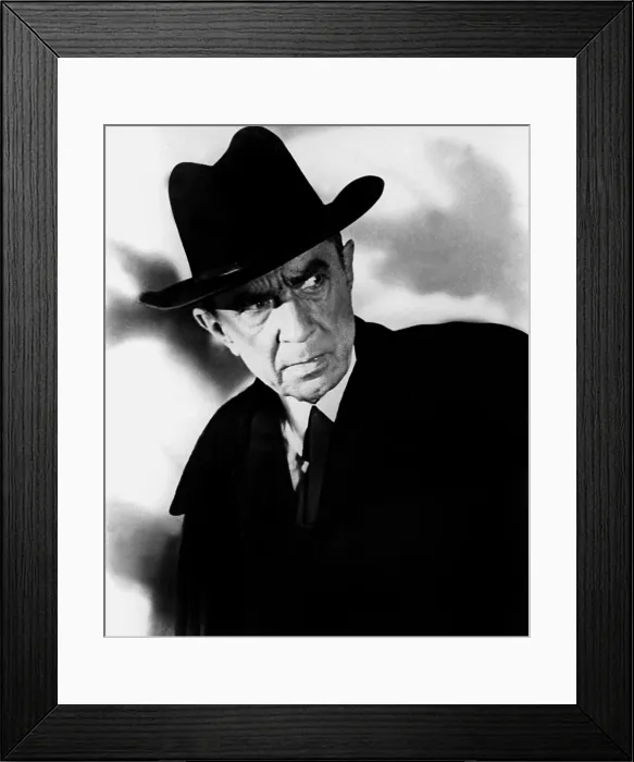 Framed Print : PLAN 9 FROM OUTER SPACE, Bela Lugosi, 1959