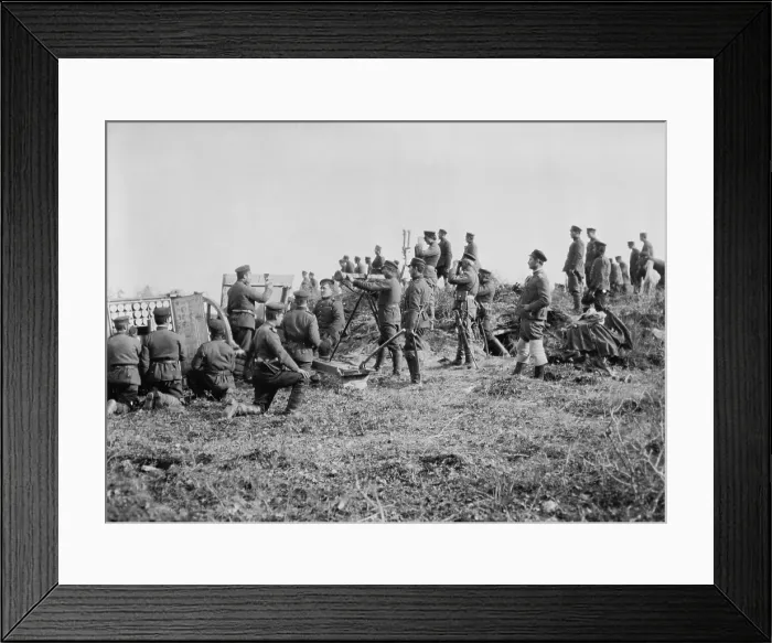Framed Print : Battle of Catalca, (Tchataldja), First Balkan War, Nov. 16-17, 1912 and Feb. 3-April 3, 1913. Bulgarian soldiers at a battery on the Chataldja line (BSLOC_2017_1_137)