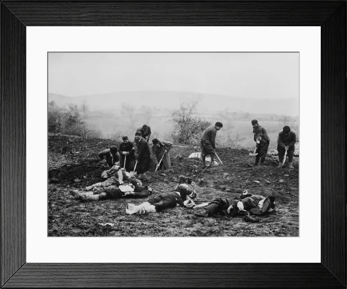 Framed Print : Battle of Catalca, (Tchataldja), First Balkan War, Nov. 16-17, 1912 and Feb. 3- April 3, 1913. Burial of dead Bulgarian soldiers