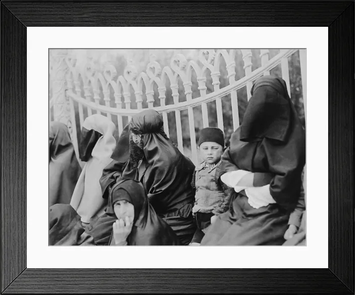 Framed Print : Veiled Islamic women in Constantinople in 1919. In the 1920s, the new Turkish leader, Kemal Ataturk, allowed women the freedom to wear modern clothing (BSLOC_2017_1_116)