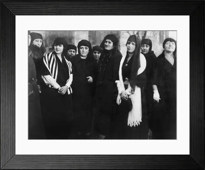 Framed Print : Prominent Turkish women in public without their traditional veils, 1920. Some of Istanbuls wealthiest women worked at the American Red Cross, assisting Russian refugees