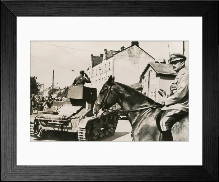 Framed Print : Marshall Mannerheim, Commander of Finnish Army reviews a military parade in Dec. 1939. During the Winter War with the Soviet Union (Russia). World War 2. (BSLOC_2014_8_150)