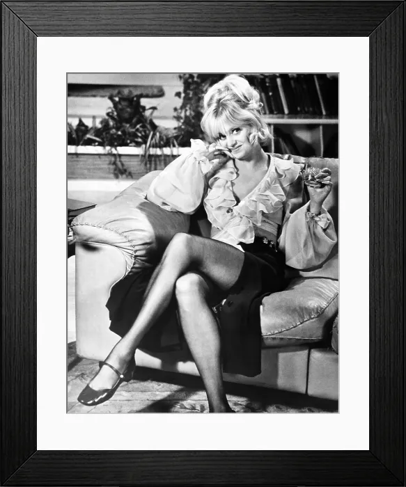 Framed Print : THERE'S A GIRL IN MY SOUP, Goldie Hawn, 1970