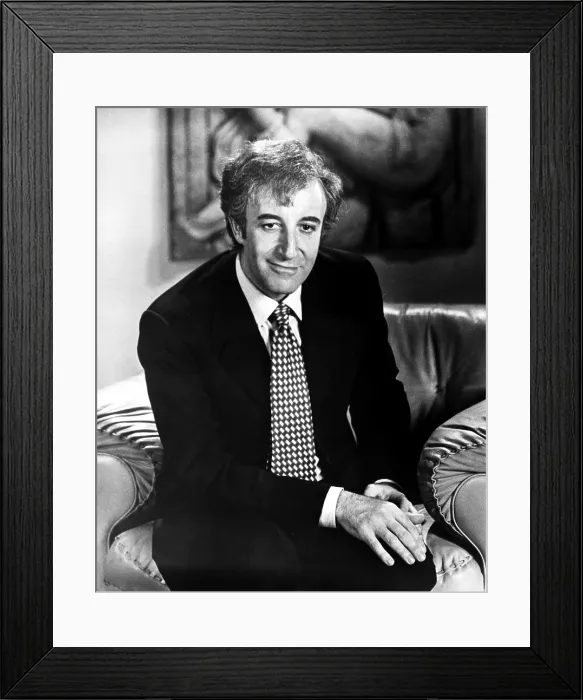 Framed Print : THERE'S A GIRL IN MY SOUP, Peter Sellers, 1970 Framed Print : THERE'S A GIRL IN MY SOUP, Peter Sellers, 1970