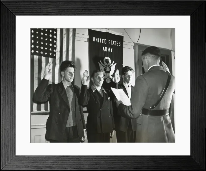 Framed Print : New recruits to the U.S. Army taking their service oath