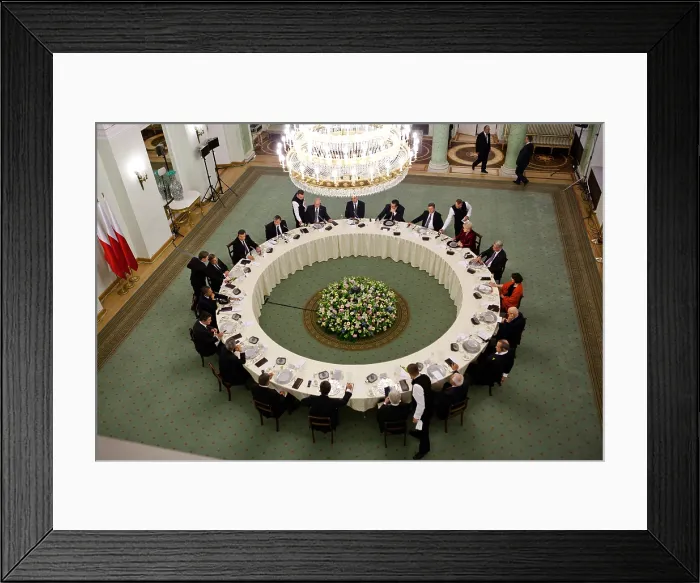 Framed Print : Dinner meeting of central and eastern European leaders at the Presidential Palace in Warsaw, Poland. President Barack Obama to right of Polish President Bronislaw Komorowski