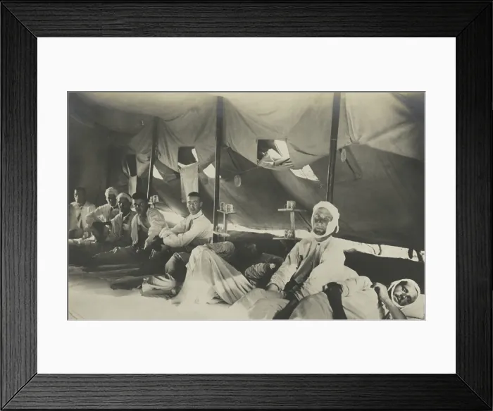 Framed Print : British POWs of the Dardanelles campaign in Turkish custody. Some are bandaged, as they occupy sleeping quarters in a tent. 1915-1916, during WW1 (BSLOC_2017_1_154)
