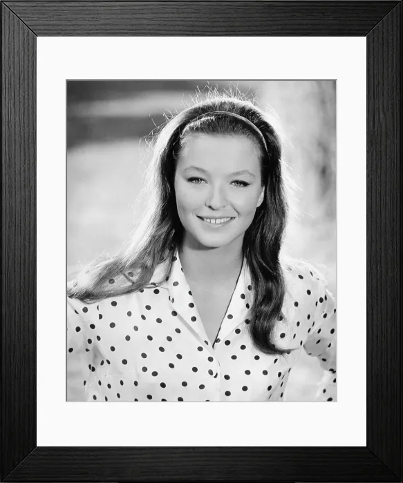 Framed Print : THE CONJUGAL BED, (aka L'APE REGINA), Marina Vlady, 1963