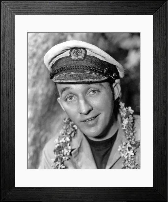 Framed Print : WAIKIKI WEDDING, Bing Crosby, 1937