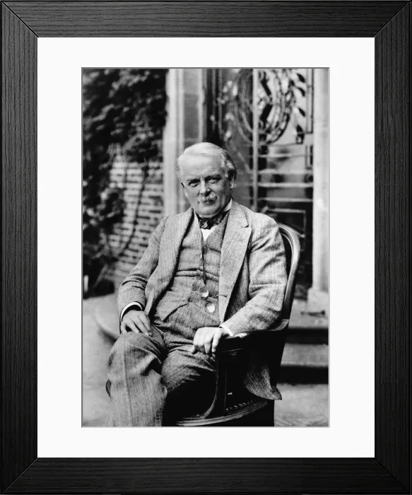 Framed Print : British Liberal Prime Minister David Lloyd George, in 1922 Framed Print : British Liberal Prime Minister David Lloyd George, in 1922