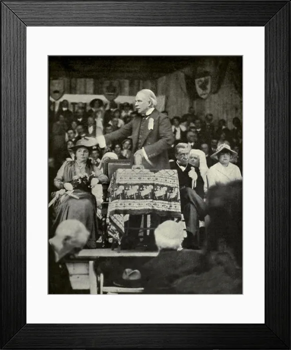 Framed Print : Liberal Prime Minister Lloyd George speaking at Welsh National Eisteddfod, Aug. 1917 Framed Print : Liberal Prime Minister Lloyd George speaking at Welsh National Eisteddfod, Aug. 1917