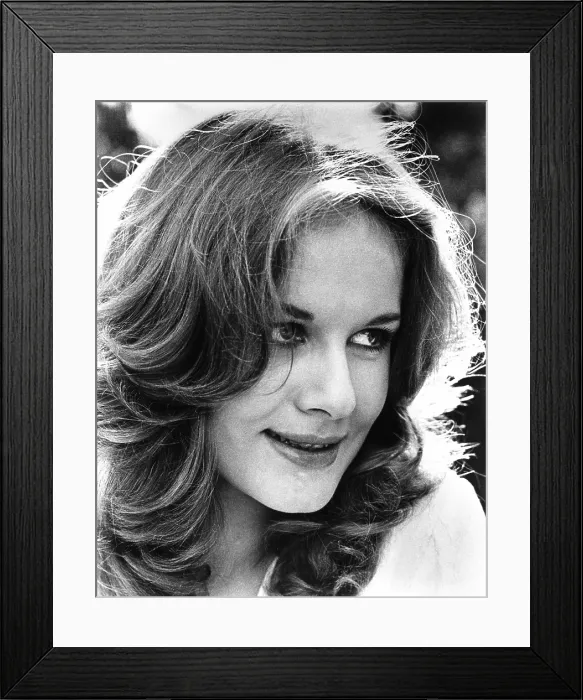 Framed Print : WITHOUT APPARENT MOTIVE, (aka SANS MOBILE APPARENT), Dominique Sanda, 1971, TM & Copyright 20th Century Fox Film Corp. / courtesy Everett Collection Framed Print : WITHOUT APPARENT MOTIVE, (aka SANS MOBILE APPARENT), Dominique Sanda, 1971, TM & Copyright 20th Century Fox Film Corp. / courtesy Everett Collection