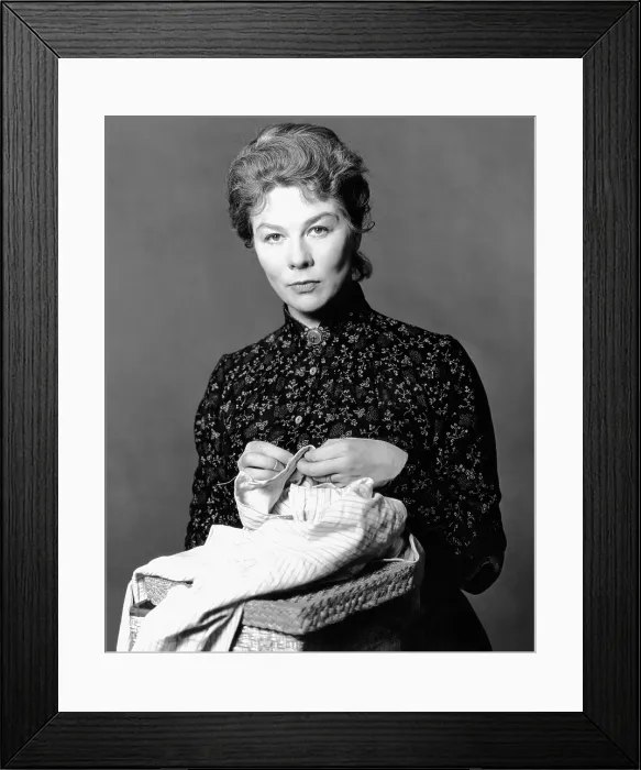 Framed Print : SONS AND LOVERS, Wendy Hiller, 1960, 20th Century Fox, TM & Copyright  /  Courtesy: Everett Collection