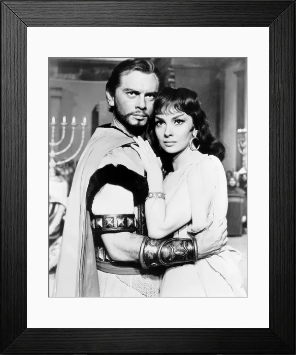 Framed Print : SOLOMON AND SHEBA, from left, Yul Brynner, Gina Lollobrigida, 1959