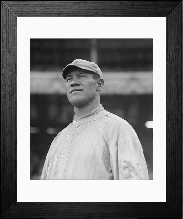 Framed Print : Jim Thorpe, in a New York Giants uniform at the New York Polo Grounds Framed Print : Jim Thorpe, in a New York Giants uniform at the New York Polo Grounds
