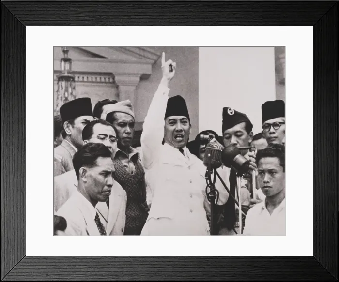 Framed Print : Indonesian President Sukarno, trying to calm thousands of angry demonstrators. Sept. 1950. The crowd demanded the dissolution of Parliament and general elections Framed Print : Indonesian President Sukarno, trying to calm thousands of angry demonstrators. Sept. 1950. The crowd demanded the dissolution of Parliament and general elections