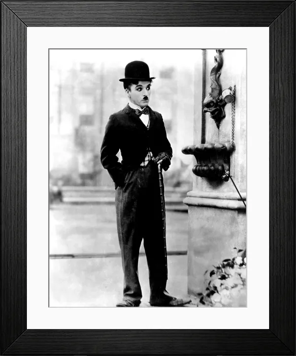 Framed Print : CITY LIGHTS, Charlie Chaplin, 1931