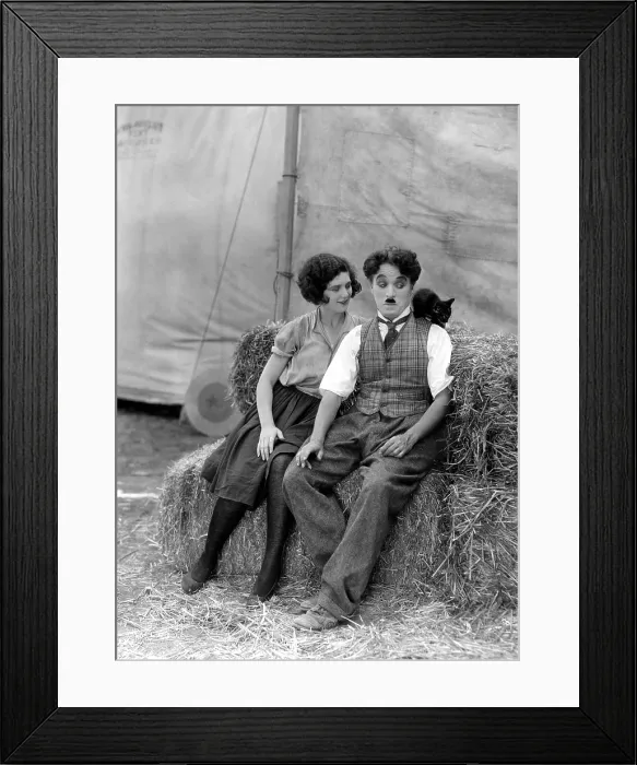 Framed Print : THE CIRCUS, Merna Kennedy and Charlie Chaplin, 1928 Framed Print : THE CIRCUS, Merna Kennedy and Charlie Chaplin, 1928