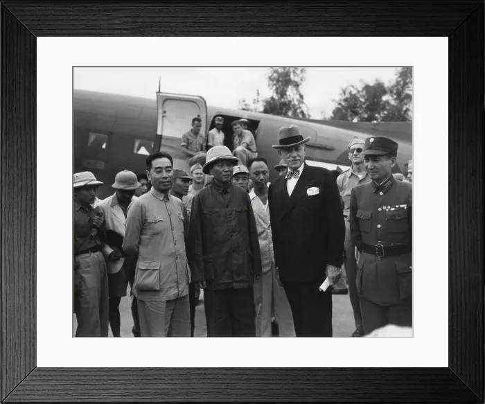 Framed Print : Mao Zedong and U.S. Ambassador Patrick Hurley at Chongqing (Chungking) airport. They are joined by Communist Party officials including Zhou Enlai (on Mao's right)