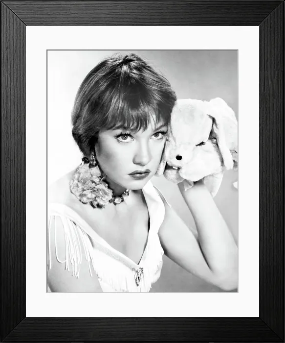 Framed Print : SOME CAME RUNNING, Shirley MacLaine, 1958 Framed Print : SOME CAME RUNNING, Shirley MacLaine, 1958