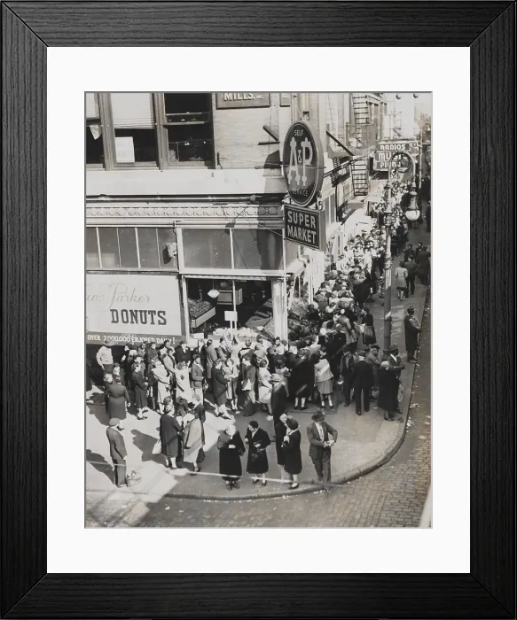 Framed Print : A block long crowd waiting for the opening of the A&P super market. Third Avenue and 163rd Street, Bronx, New York City. Oct. 22, 1946. (BSLOC_2014_13_174) Framed Print : A block long crowd waiting for the opening of the A&P super market. Third Avenue and 163rd Street, Bronx, New York City. Oct. 22, 1946. (BSLOC_2014_13_174)