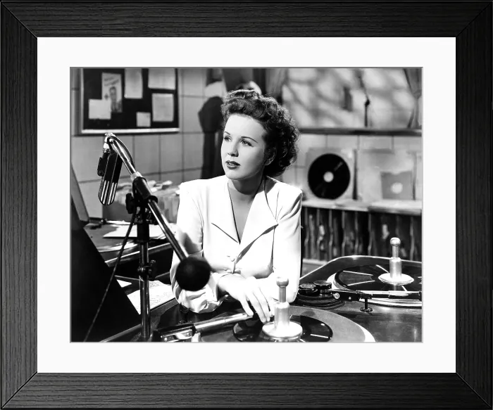 Framed Print : SOMETHING IN THE WIND, Deanna Durbin, 1947 Framed Print : SOMETHING IN THE WIND, Deanna Durbin, 1947