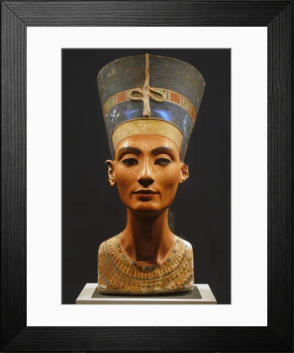 Framed Print : GERMANY. Berlin. Nefertiti Bust. Egyptian Museum (Agyptische Museum). Sculpture. - Oscar Elias / Iberfoto / Everett Collection (342567)**US SALES ONLY**