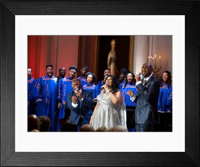 Framed Print : Aretha Franklin performs during The Gospel Tradition: In Performance at the White House. East Room, White House, April 14, 2015. (BSLOC_2015_13_189) Framed Print : Aretha Franklin performs during The Gospel Tradition: In Performance at the White House. East Room, White House, April 14, 2015. (BSLOC_2015_13_189)