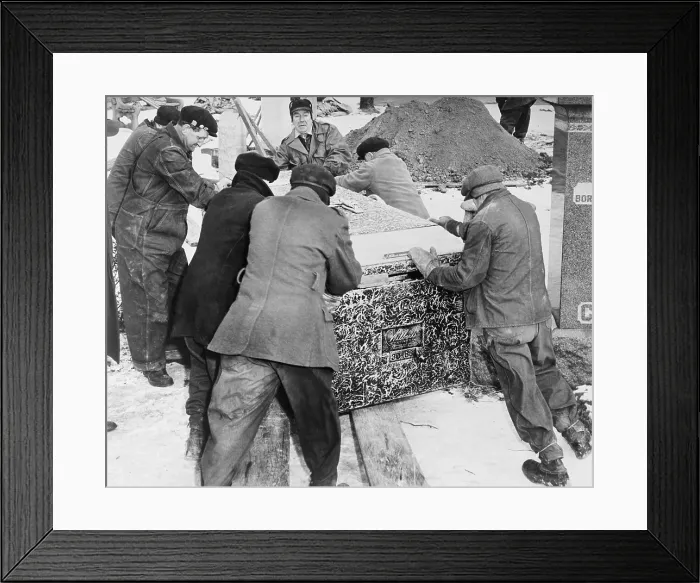 Framed Print : Burying Al Capone. Workmen at Mt. Olivet Cemetery in Chicago moving the vault with Al Capone's body. Feb. 6, 1947. (BSLOC_2014_13_215) Framed Print : Burying Al Capone. Workmen at Mt. Olivet Cemetery in Chicago moving the vault with Al Capone's body. Feb. 6, 1947. (BSLOC_2014_13_215)