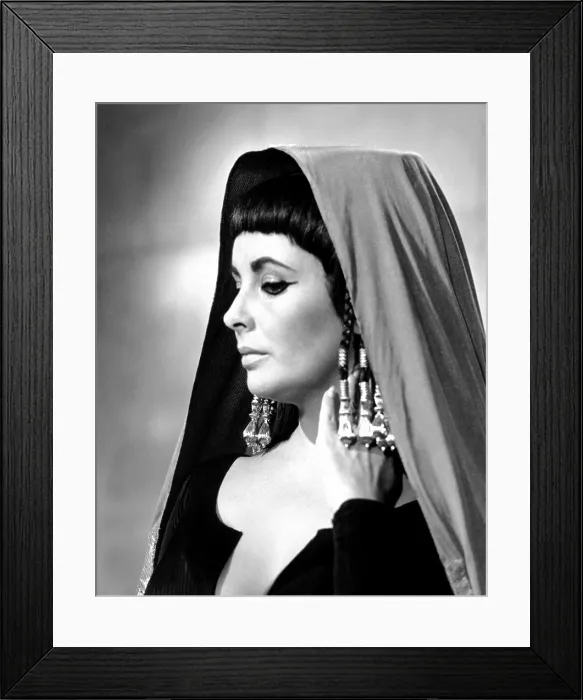 Framed Print : CLEOPATRA, Elizabeth Taylor, 1963, TM & copyright 20th Century Fox film Corp. All rights reserved Framed Print : CLEOPATRA, Elizabeth Taylor, 1963, TM & copyright 20th Century Fox film Corp. All rights reserved