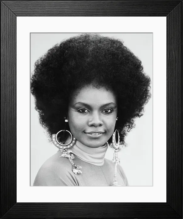 Framed Print : CLEOPATRA JONES, Tamara Dobson, 1973 Framed Print : CLEOPATRA JONES, Tamara Dobson, 1973