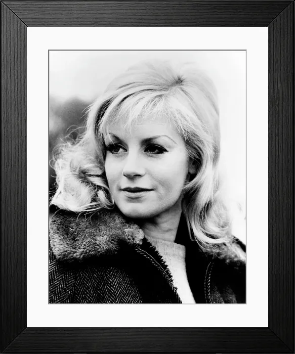 Framed Print : WHERE EAGLES DARE, Mary Ure, 1968