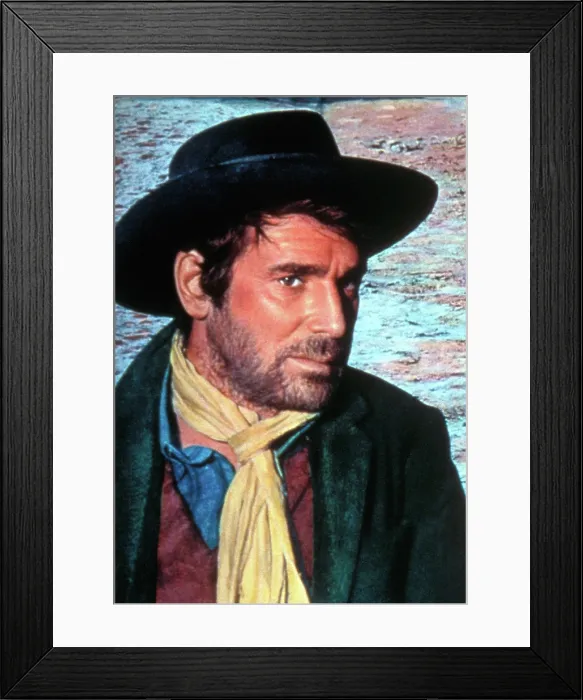 Framed Print : CEMETERY WITHOUT CROSSES, (aka UNE CORDE, UN COLT, aka CIMITERO SENZA CROCI, aka THE ROPE AND THE COLT), Robert Hossein, 1969