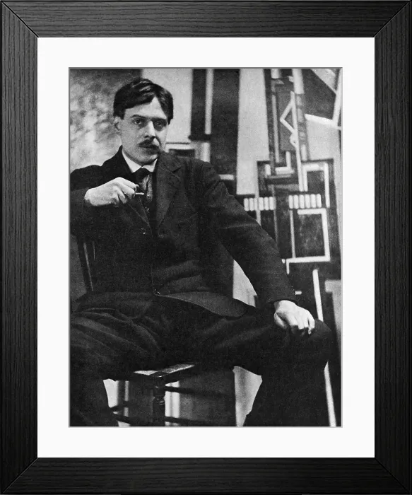 Framed Print : British author and artist Wyndham Lewis photographed by Alvin Langdon Coburn in London, in 1916 (BSLOC_2018_4_36) Framed Print : British author and artist Wyndham Lewis photographed by Alvin Langdon Coburn in London, in 1916 (BSLOC_2018_4_36)