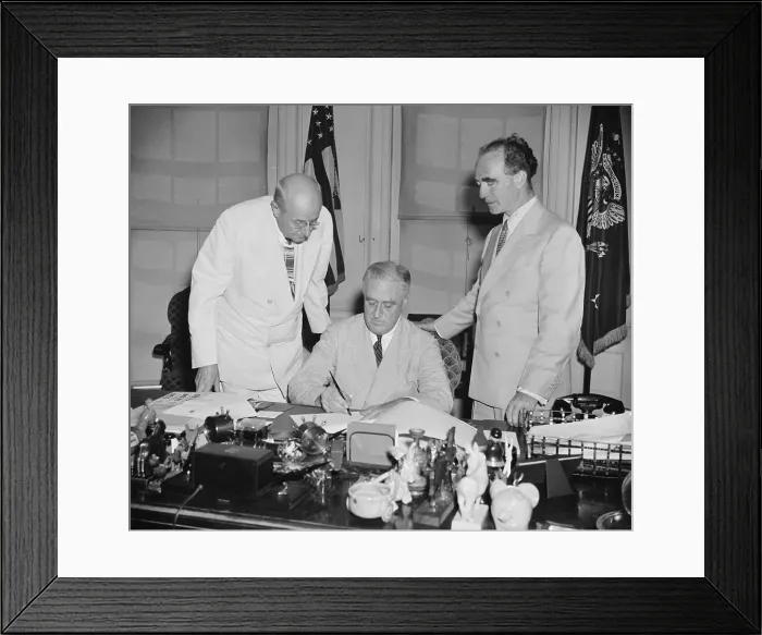 Framed Print : President Franklin Roosevelt signs Court reorganization bill, Aug. 7, 1939. L-R: Homer Cummings, FDR, Attorney General Frank Murphy. (BSLOC_2013_8_75)