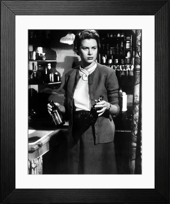 Framed Print : THE COUNTRY GIRL, Grace Kelly, 1954, bottles