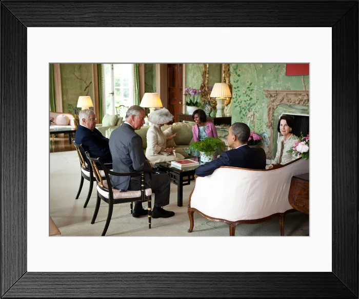 Framed Print : President Barack Obama and Michelle with the Prince of Wales and the Duchess of Cornwall. With them are U.S. Ambassador Louis Susman and Mrs Framed Print : President Barack Obama and Michelle with the Prince of Wales and the Duchess of Cornwall. With them are U.S. Ambassador Louis Susman and Mrs