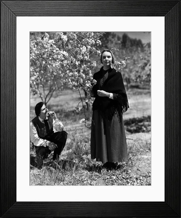 Framed Print : THE SONG OF BERNADETTE, William Eythe, Jennifer Jones, 1943. TM and Copyright 20th Century Fox Film Corp. All rights reserved. Courtesy: Everett Collection