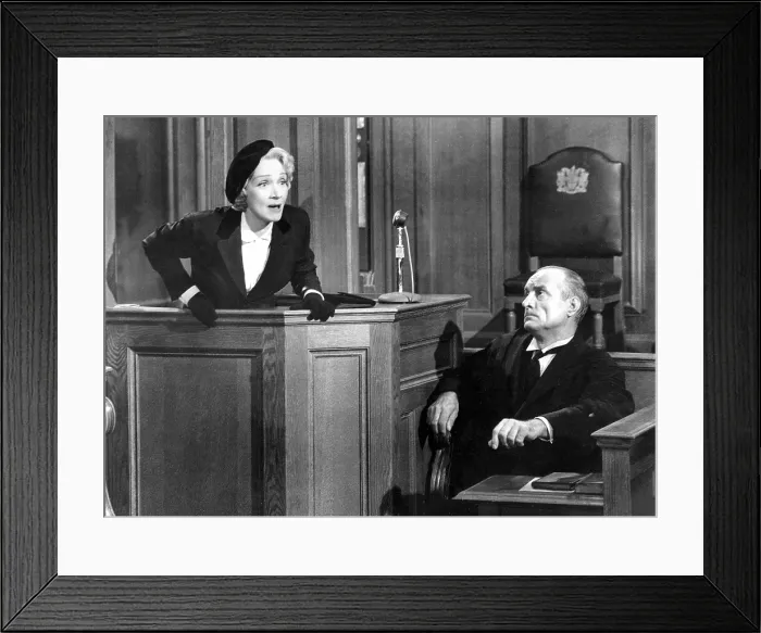 Framed Print : WITNESS FOR THE PROSECUTION, Marlene Dietrich, 1957