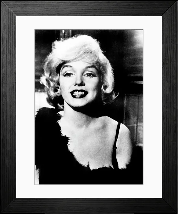 Framed Print : SOME LIKE IT HOT, Marilyn Monroe, 1959 Framed Print : SOME LIKE IT HOT, Marilyn Monroe, 1959