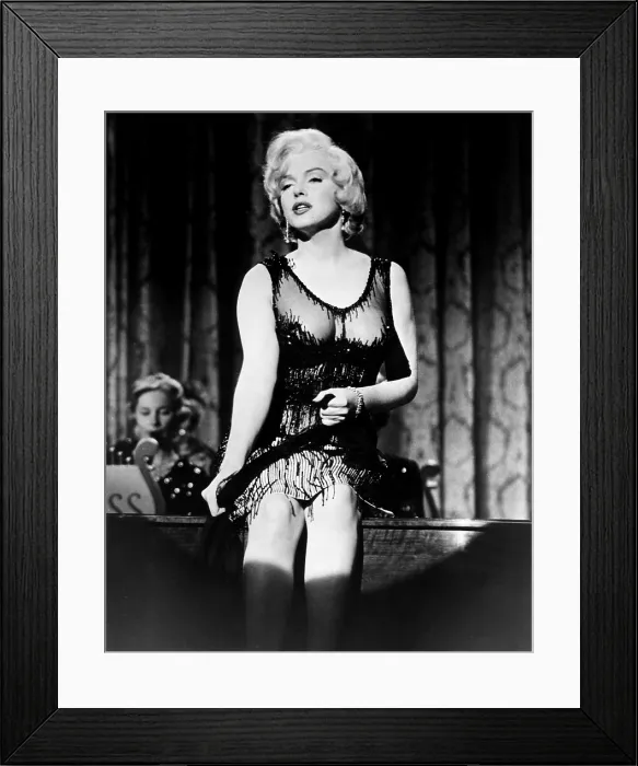 Framed Print : SOME LIKE IT HOT, Marilyn Monroe, 1959 Framed Print : SOME LIKE IT HOT, Marilyn Monroe, 1959