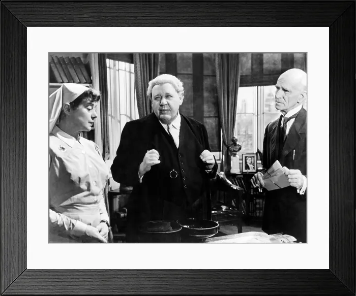 Framed Print : WITNESS FOR THE PROSECUTION, from left, Elsa Lanchester, Charles Laughton, Ian Wolfe, 1957 Framed Print : WITNESS FOR THE PROSECUTION, from left, Elsa Lanchester, Charles Laughton, Ian Wolfe, 1957