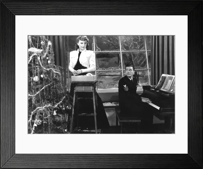 Framed Print : CHRISTMAS IN CONNECTICUT, Barbara Stanwyck, Dennis Morgan, 1945