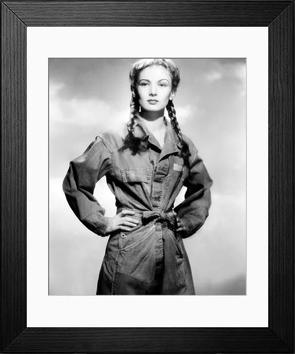 Framed Print : SO PROUDLY WE HAIL, Veronica Lake, 1943 Framed Print : SO PROUDLY WE HAIL, Veronica Lake, 1943