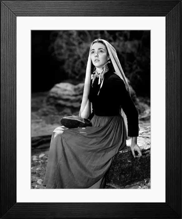 Framed Print : THE SONG OF BERNADETTE, Jennifer Jones, 1943. TM and Copyright 20th Century Fox Film Corp. All rights reserved. Courtesy: Everett Collection