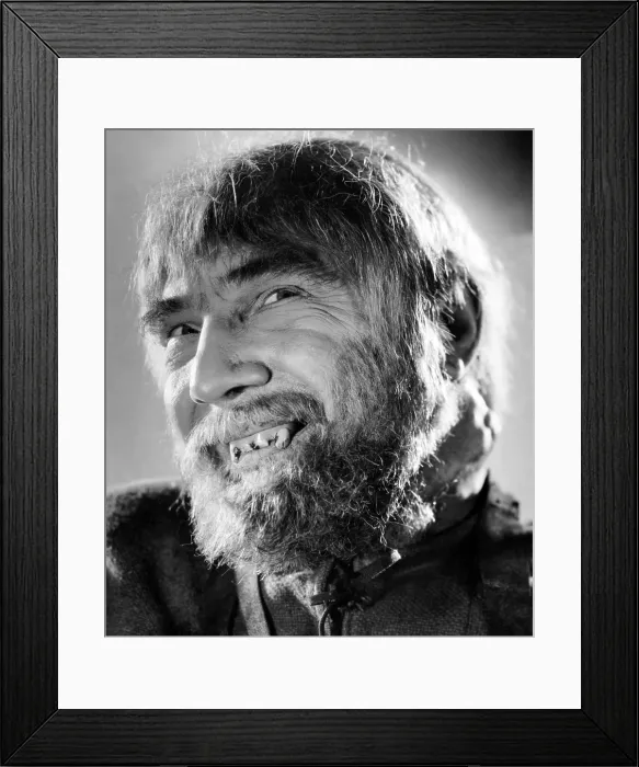 Framed Print : SON OF FRANKENSTEIN, Bela Lugosi, 1939 Framed Print : SON OF FRANKENSTEIN, Bela Lugosi, 1939