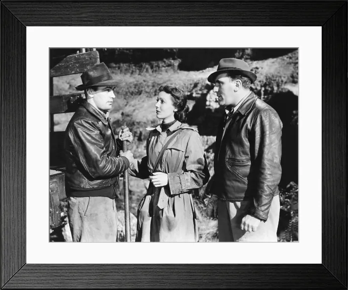 Framed Print : CHINA, from left: Alan Ladd, Loretta Young, William Bendix, 1943 Framed Print : CHINA, from left: Alan Ladd, Loretta Young, William Bendix, 1943