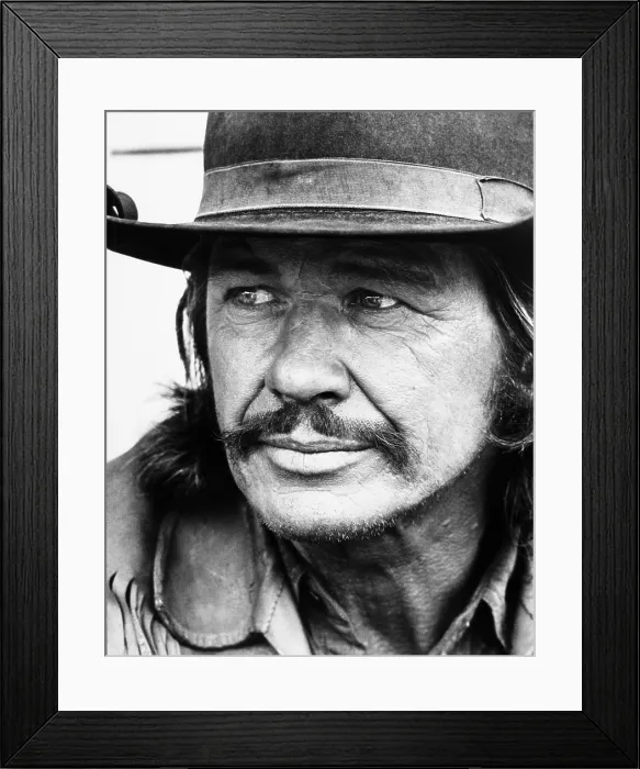 Framed Print : CHATO'S LAND, Charles Bronson, 1972