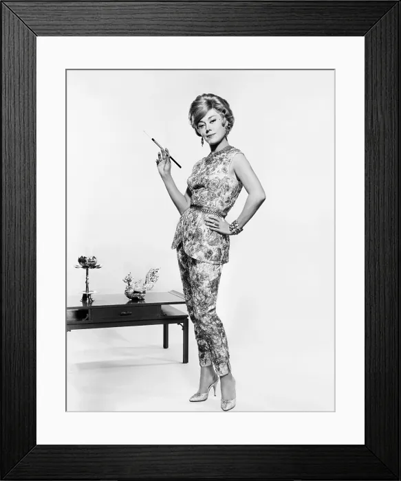Framed Print : THE CHAPMAN REPORT, Glynis Johns, in a pantsuit by Orry-Kelly, 1962