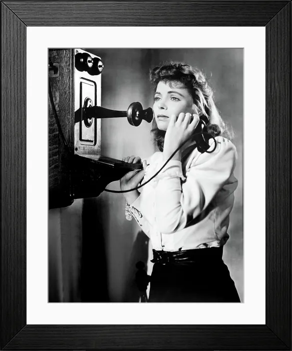 Framed Print : THE SPIRAL STAIRCASE, Dorothy McGuire, 1946
